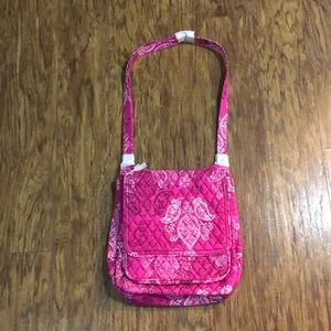 NWT! Vera Bradley Mailbag in Stamped Paisley